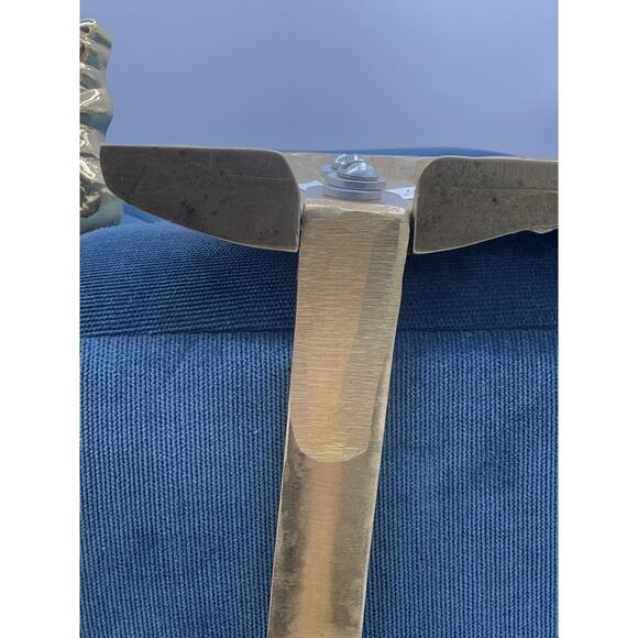 Pair of Solid brass stocking holder ‘Santa’ & ‘Merry Christmas’ Holiday Festive - Picture 8 of 11